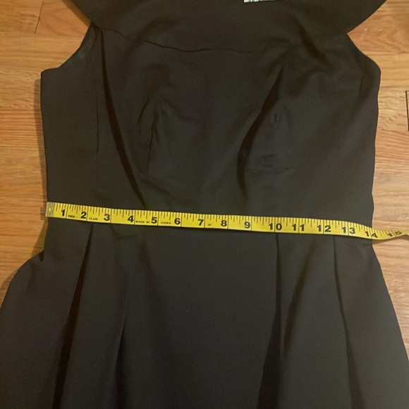 Audrey style little black dress size 6 - Picture 6 of 10